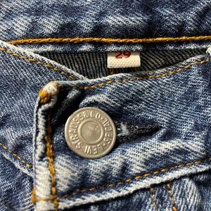 Levi’s blue jean low rise short